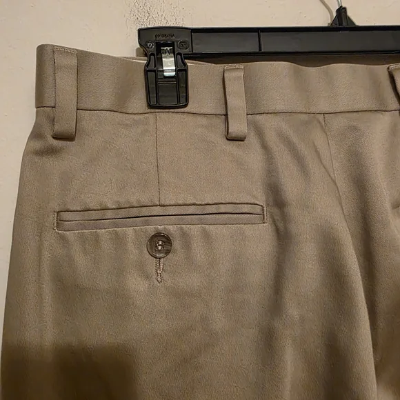 Dockers Men's Khacki Classic Fit D3 Pants Size W32 L32 - Picture 4 of 8